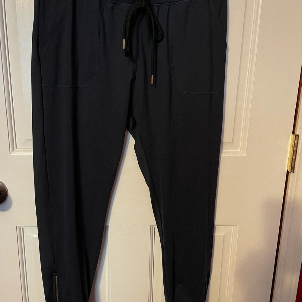 Zyia Navy Peak Zipper Joggers